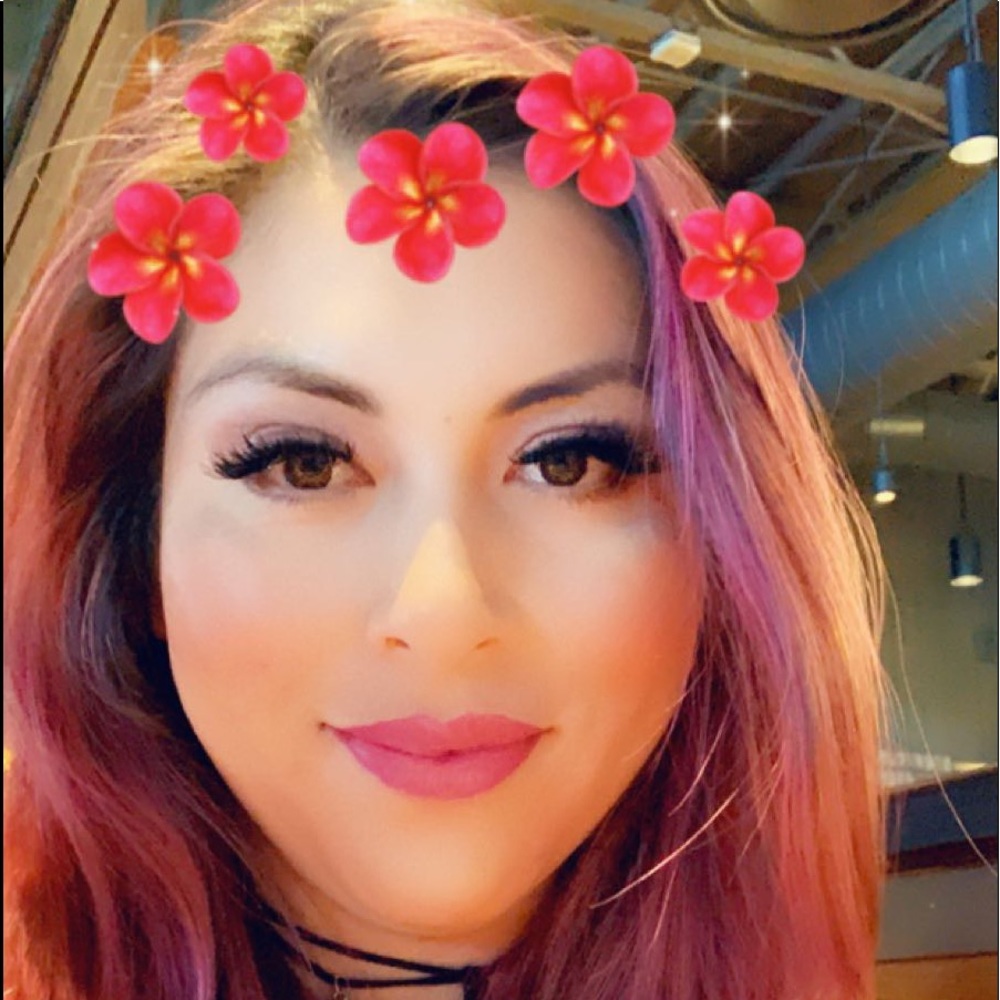 Meet your seller💋